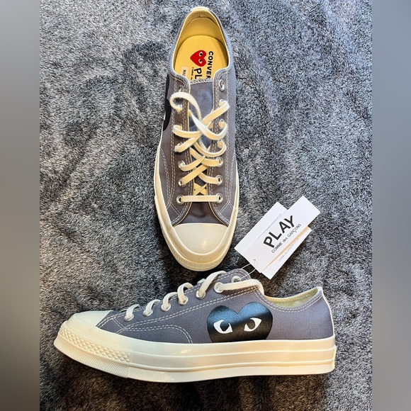 Converse x Comme des Garçons PLAY Chuck 70 - Picture 2 of 13